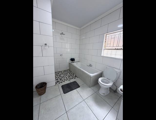 4 BEDROOM FREESTANDING FOR SALE IN SUNAIR PARK